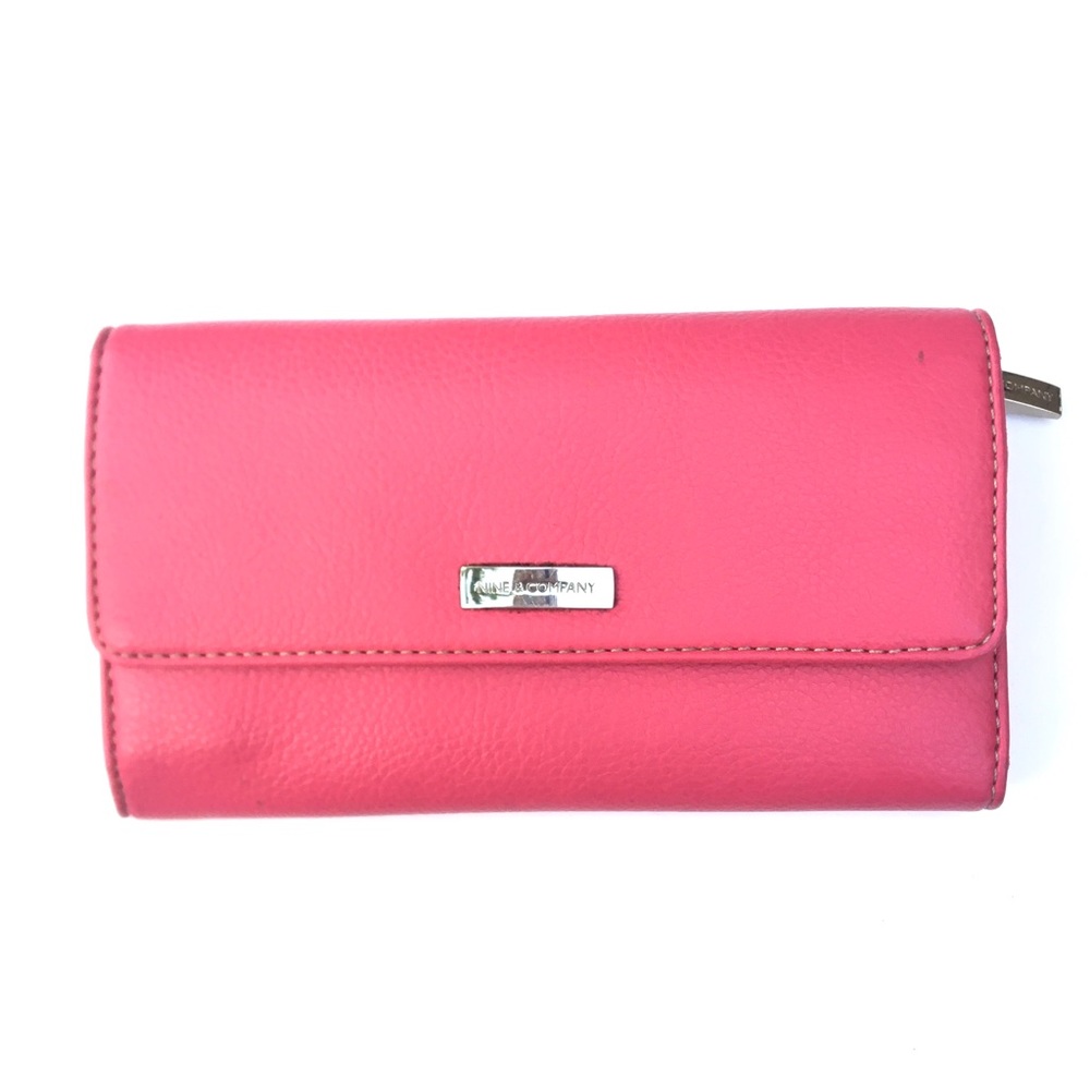 NWOT Nine & Company Nine West Women’s Hot Pink Wallet Bag Purse Accessories